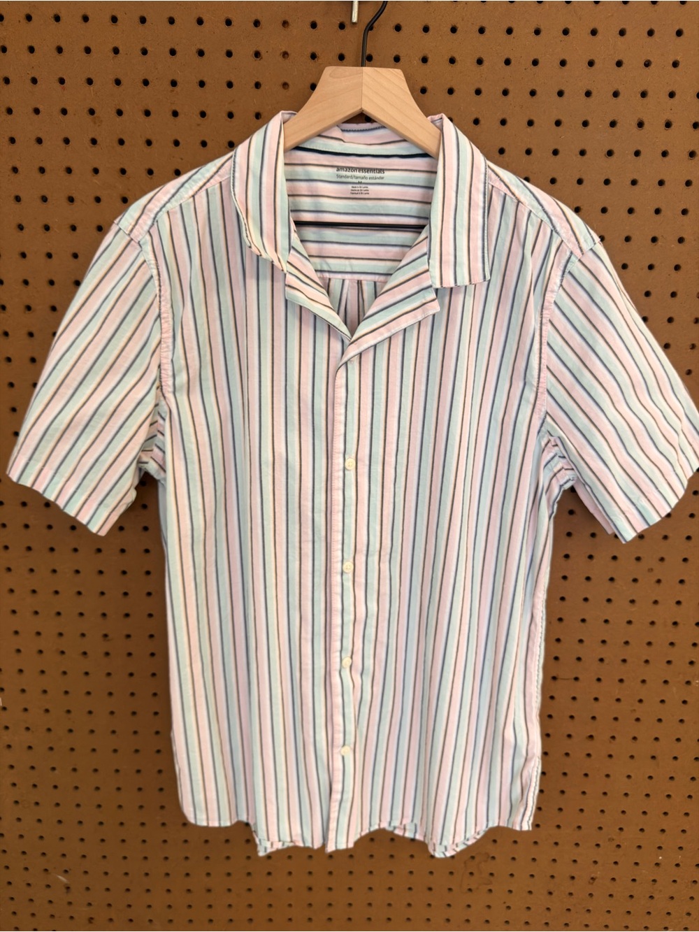 Amazon Essentials Short Sleeve Camp Collar Shirt Pastel Stripe Pink Mint Navy M